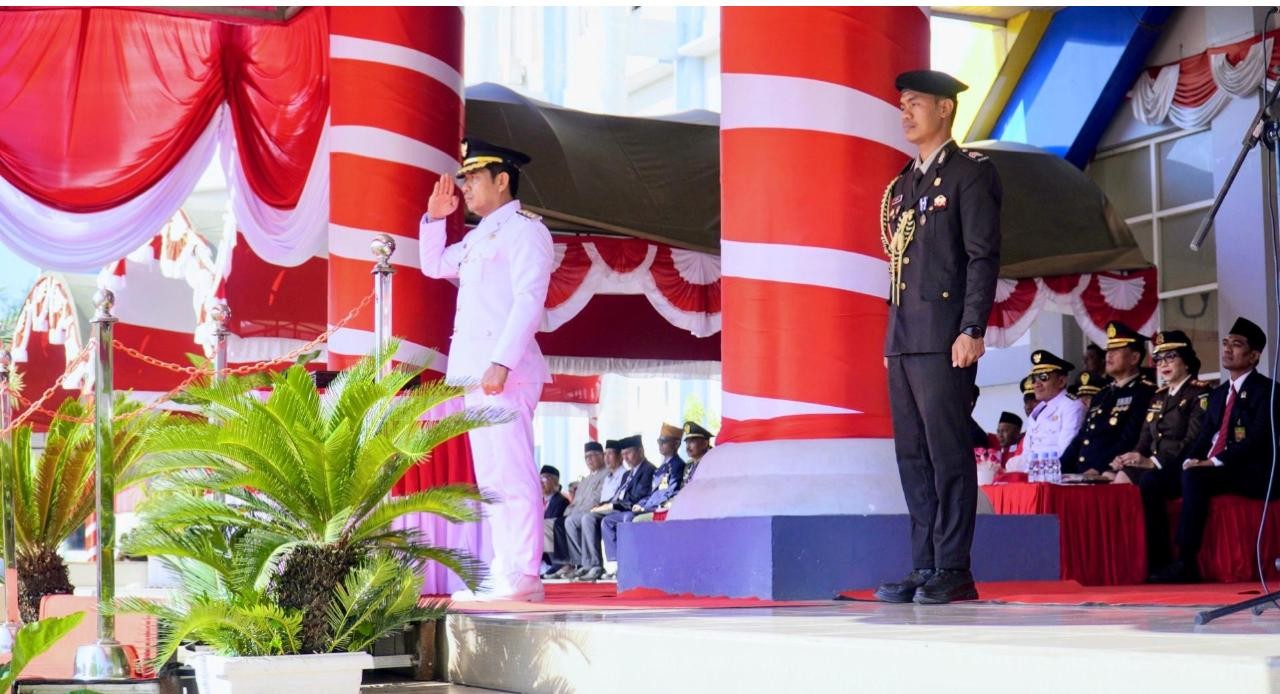 Bupati Dompu Pimpin Upacara Detik - Detik Proklamasi Kemerdekaan RI KE-81 Tahun 2026