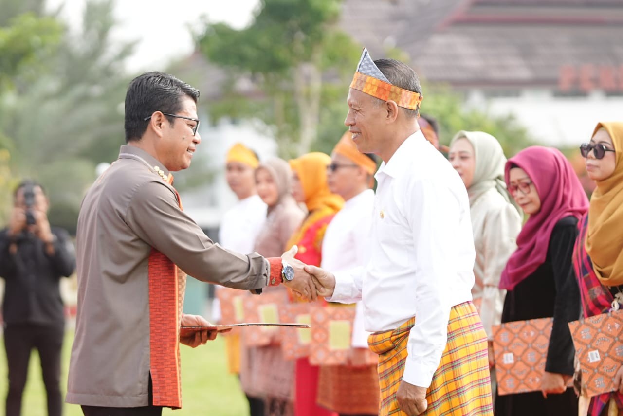 1560 Orang CPNS dan PPPK Formasi 2024 Secara Resmi Dilantik dan DiSumpah, Bupati Dompu Sampaikan Ini