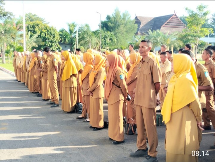 Support Pegawai, Bupati Dompu:  Wujudkan Dompu Maju Kedisiplinan Kerja ASN Harus Meningkat