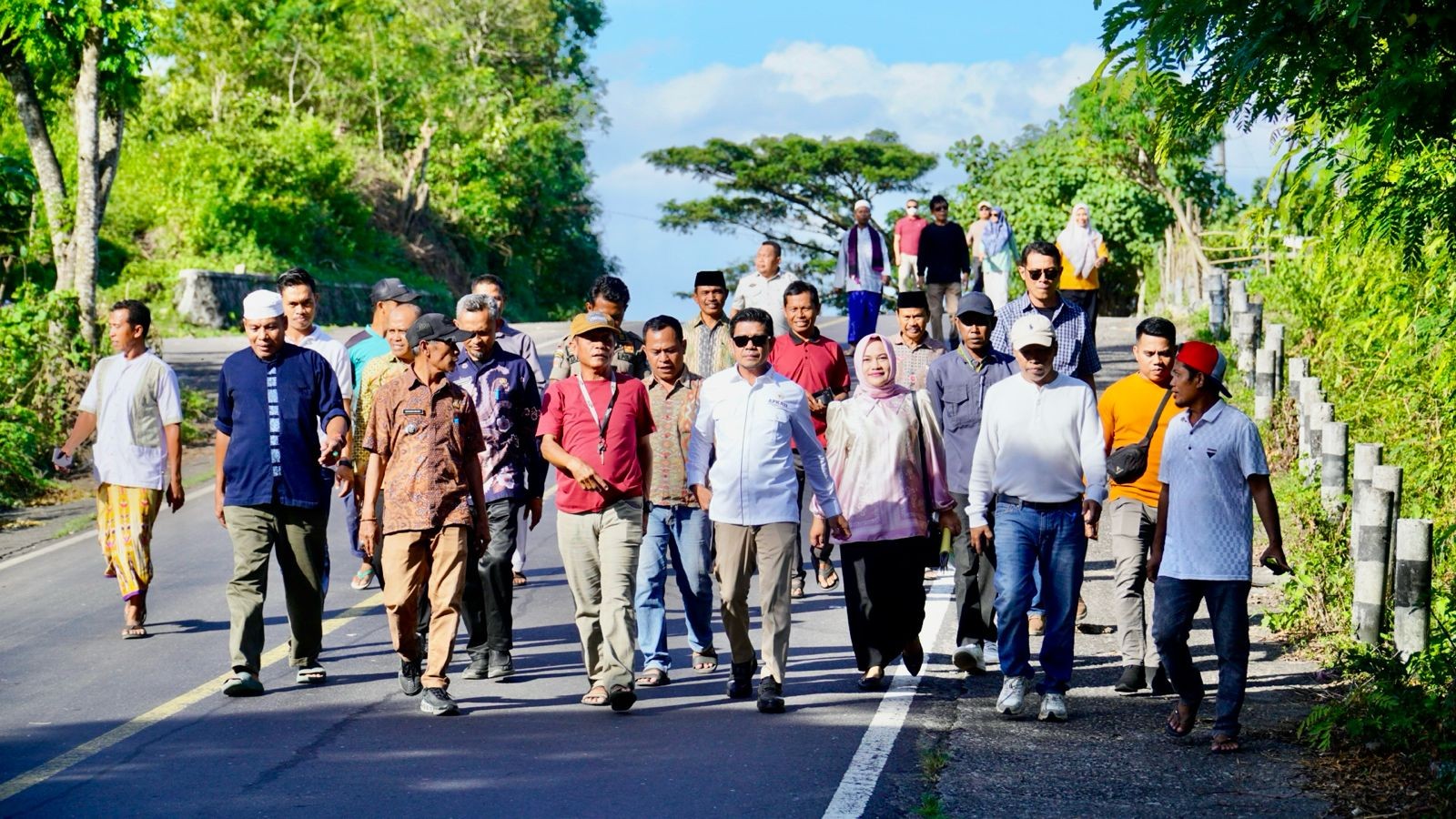 Pastikan PKM Madaparama Pembangunannya Berjalan Lancar, Bupati Dompu Turun Cek Lokasi