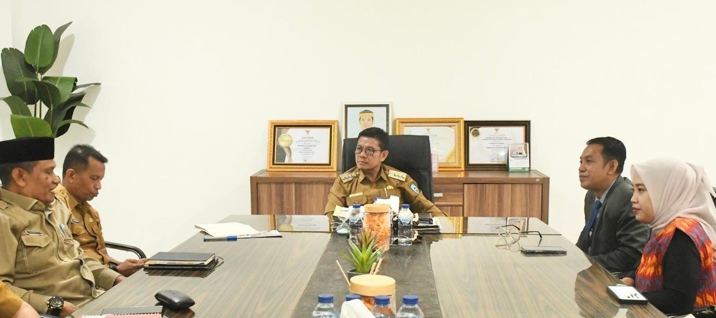 Bupati Dompu Terima Audiensi Civitas Akademika Unbim MFH Mataram