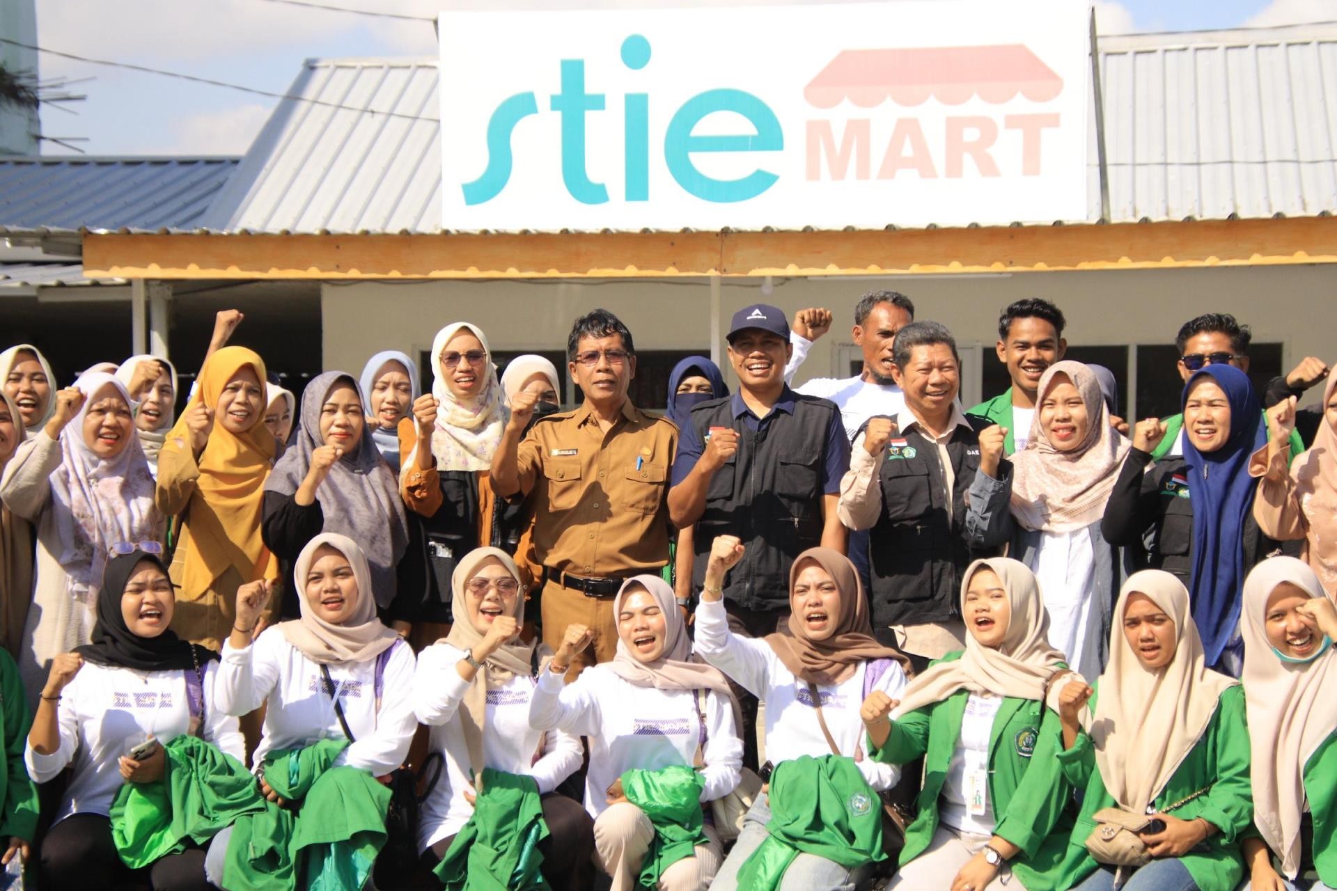 Pelepasan KKN Profesi Angkatan XXII, Plh Sekda:Jadilah Mahasiswa yang Inovatif,Kreatif dan Solutif