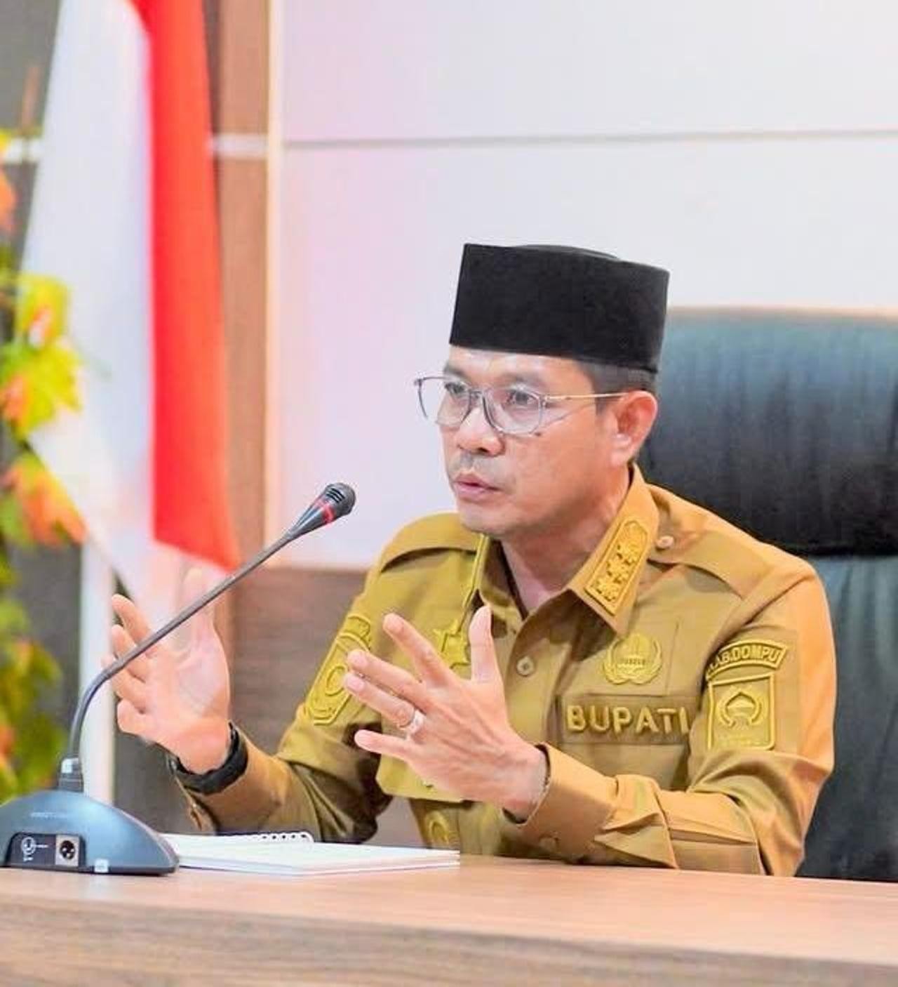 Terima Audiensi  Honorer Non Data Base, Bupati Dompu  Katakan Ini