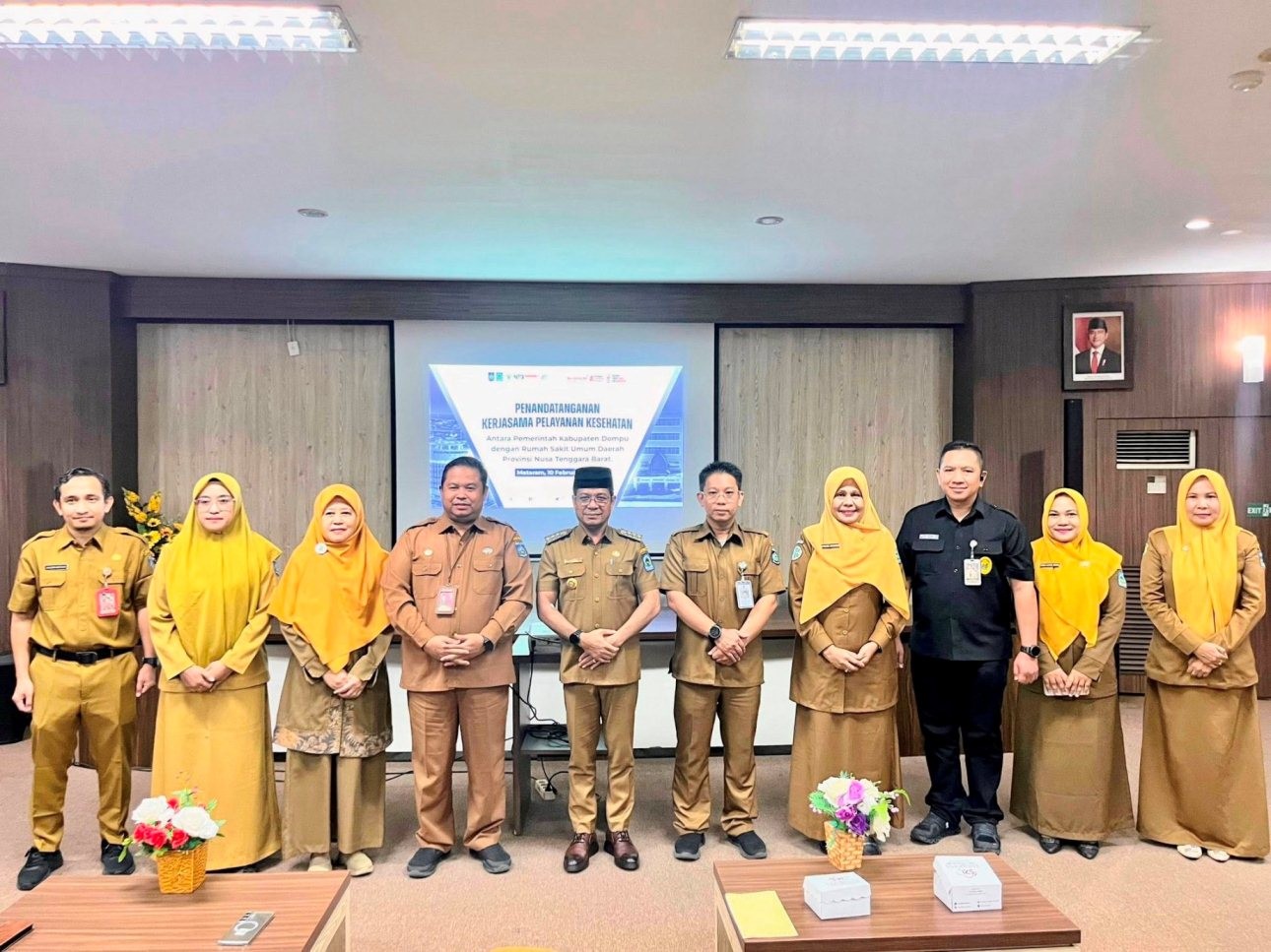 Tingkatkan Kualitas Layanan Kesehatan, Bupati Dompu Teken MOU  Dengan RSUP NTB