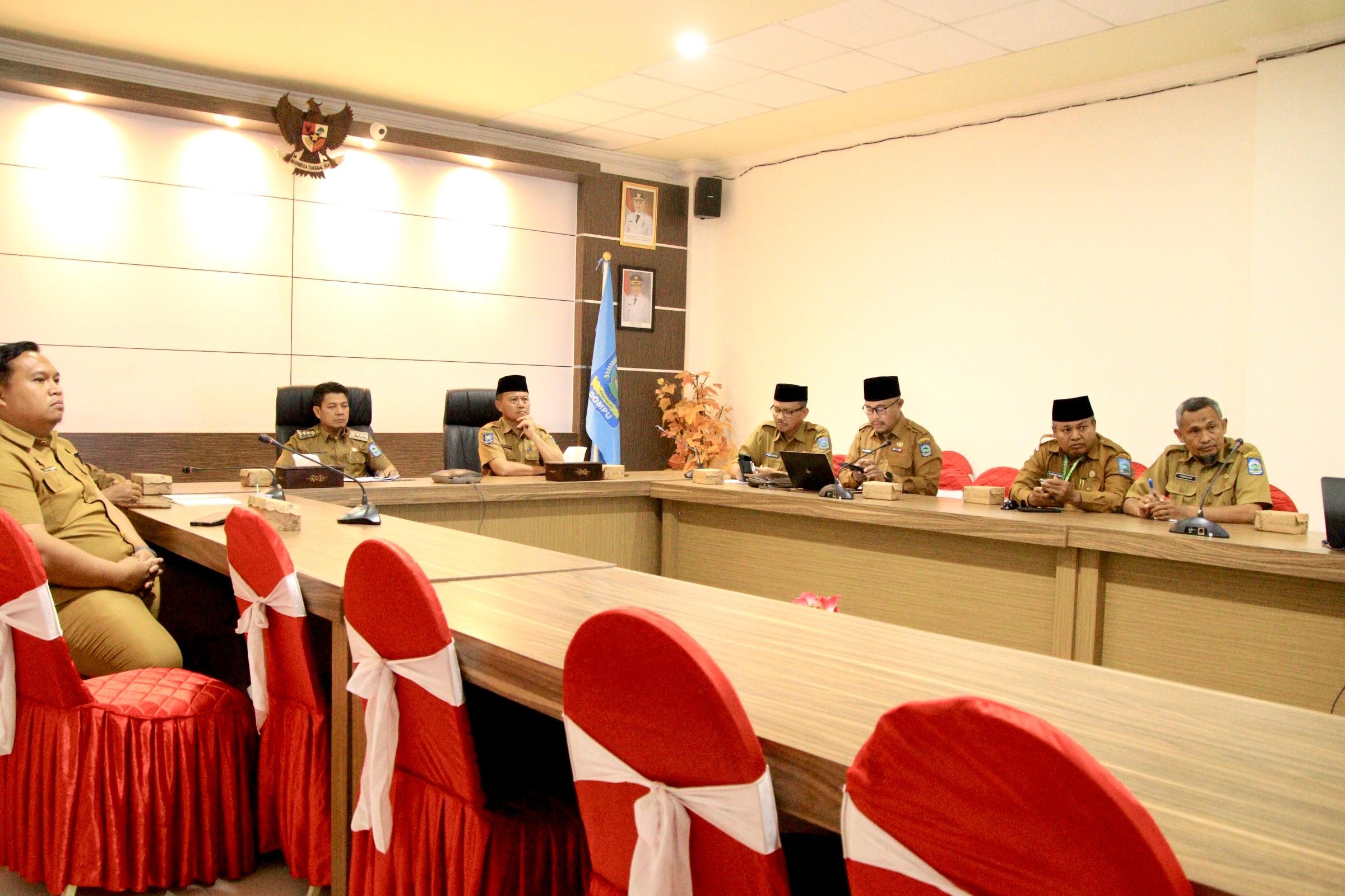 Bupati Dompu Hadiri Rakor Pengendalian Inflasi Secara Daring Dari Kemendagri