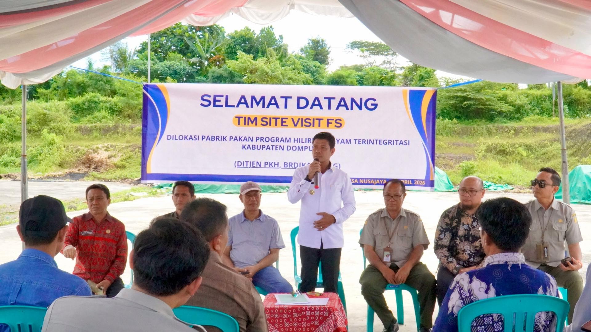 Bupati Dompu Tinjau Lokasi Pembangunan Pabrik Pakan Ternak, Fokus Perkuat Rantai Hilirisasi