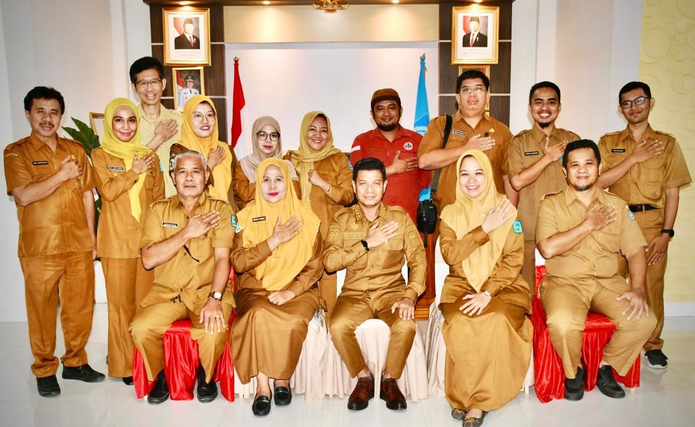 Bupati Dompu Terima Audiensi IDI Cabang Dompu, Tanggapi Isu Pelayanan Kesehatan.