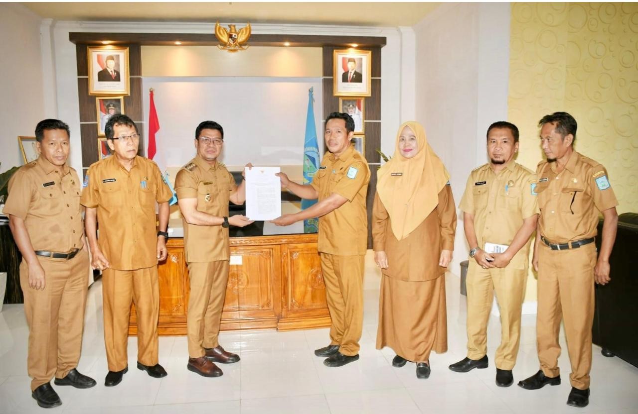 Bupati Dompu Resmi Serahkan SK BLUD Puskesmas Nangakara: Penguatan Status Layanan Kesehatan