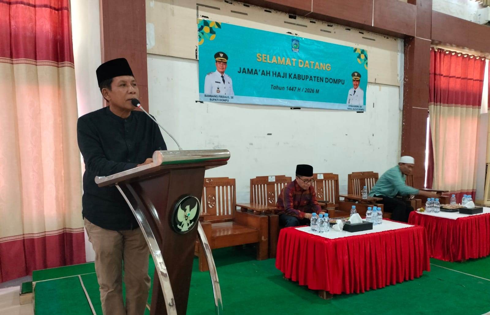 Plh. Sekda Sambut Kepulangan Jamaah Haji Kabupaten Dompu Kloter 11