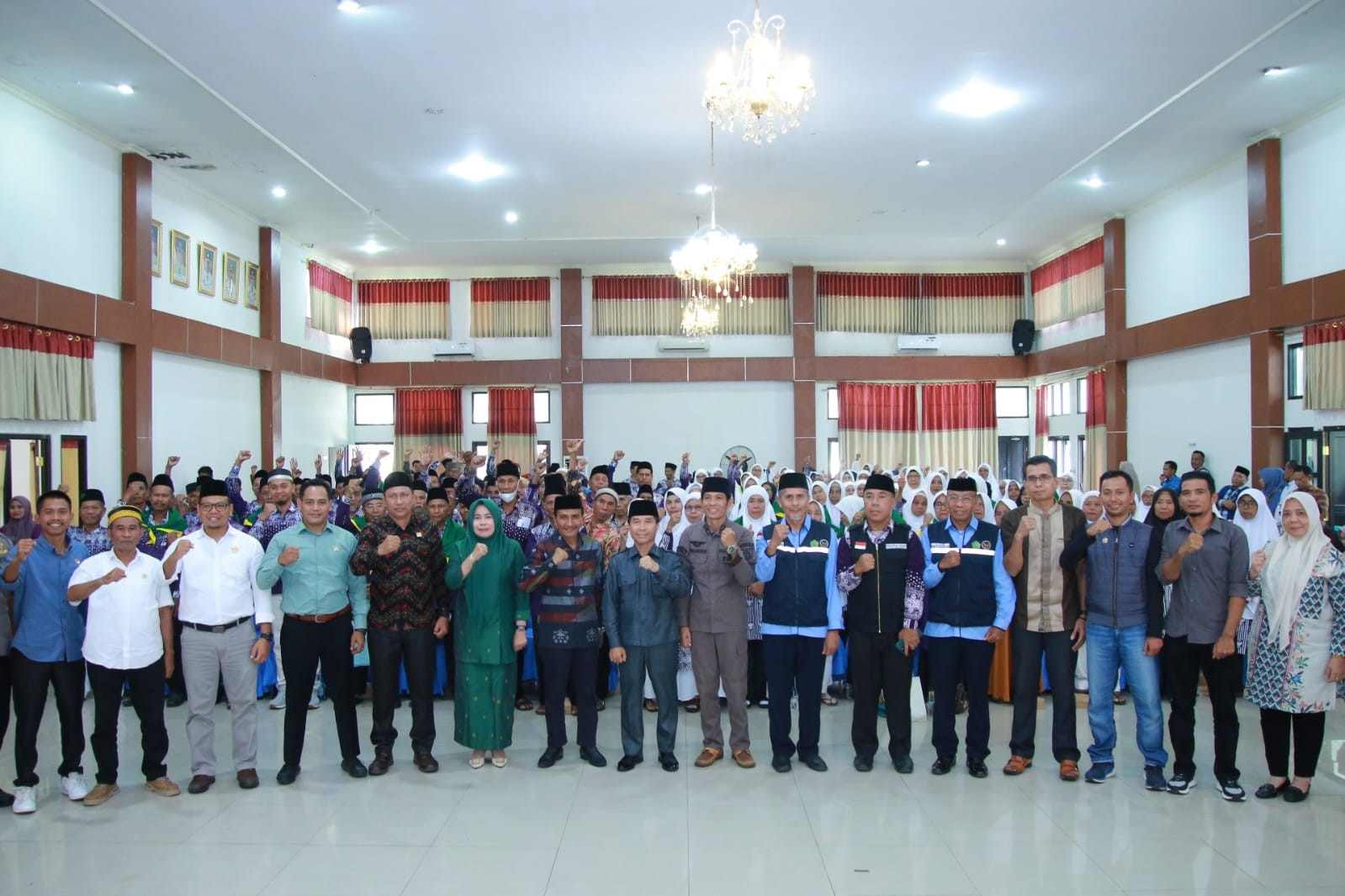 Pelepasan CJHI Kabupaten Dompu, Wabup : Budayakan Tertib Beribadah dan Jadilah Panutan yang Baik