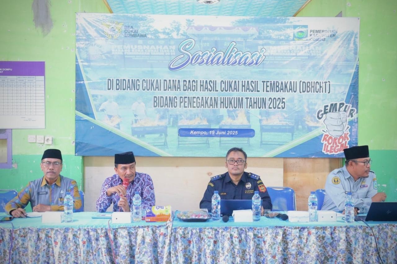 SOSIALISASI DBHCHT DI KECAMATAN KEMPO WABUP : MARI BERSAMA LAWAN ROKOK ILEGAL